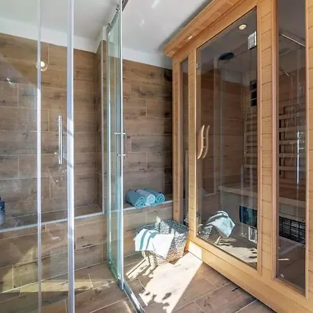 Lulu With Heated Pool, Sauna & Hot Tub Labin (Istria)
