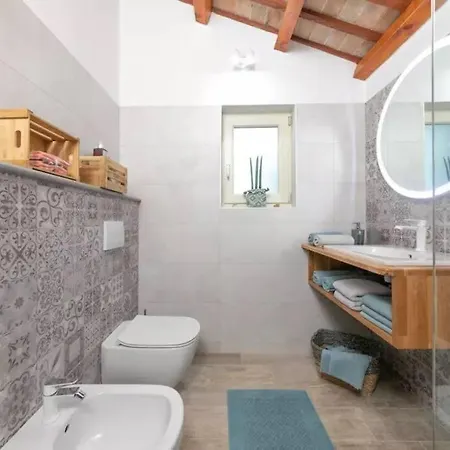 Lulu With Heated Pool, Sauna & Hot Tub Villa Labin (Istria)