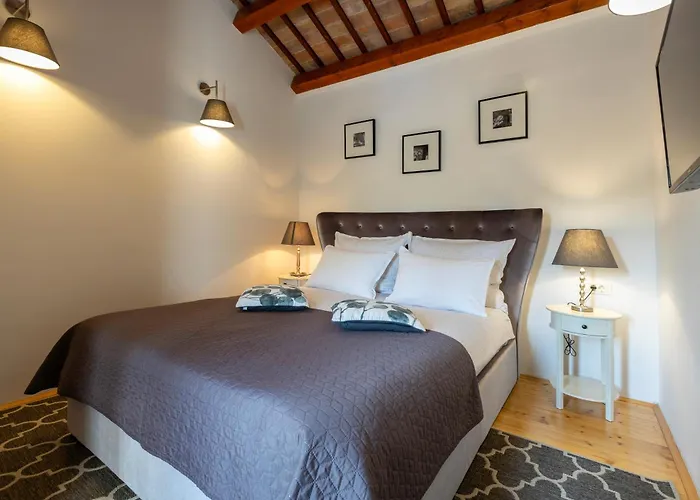 Lulu With Heated Pool, Sauna & Hot Tub Villa Labin