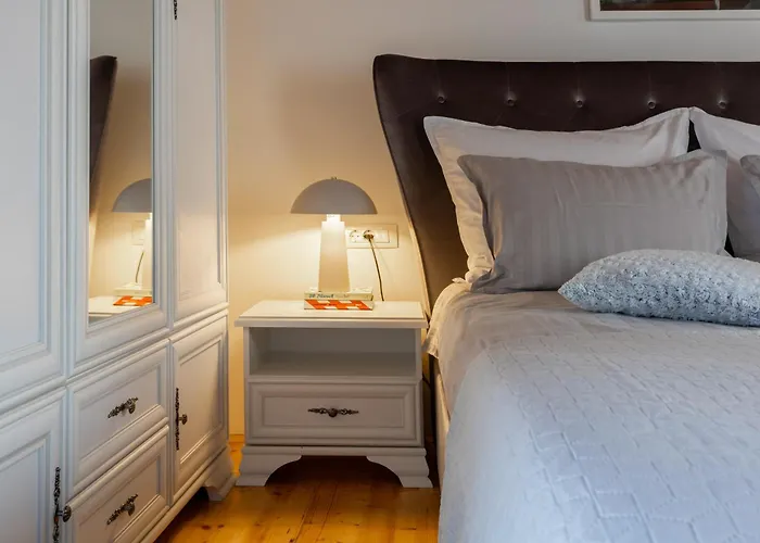 Villa Lulu With Heated Pool, Sauna & Hot Tub