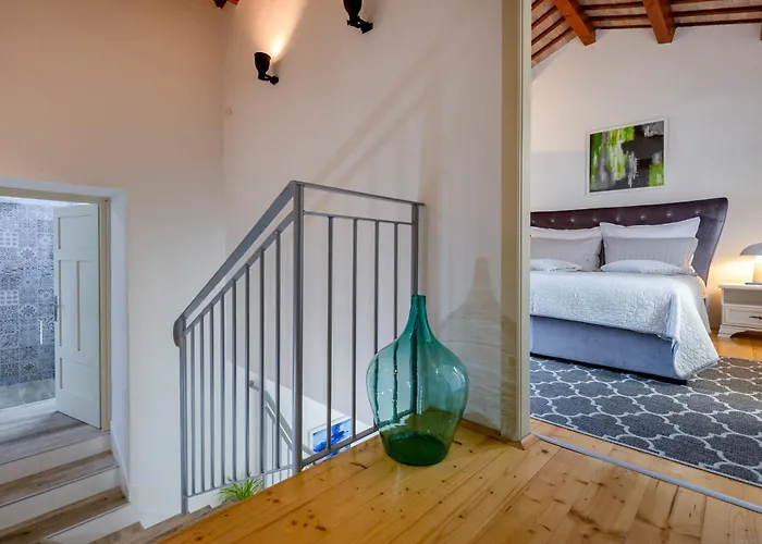 Lulu With Heated Pool, Sauna & Hot Tub Villa Labin