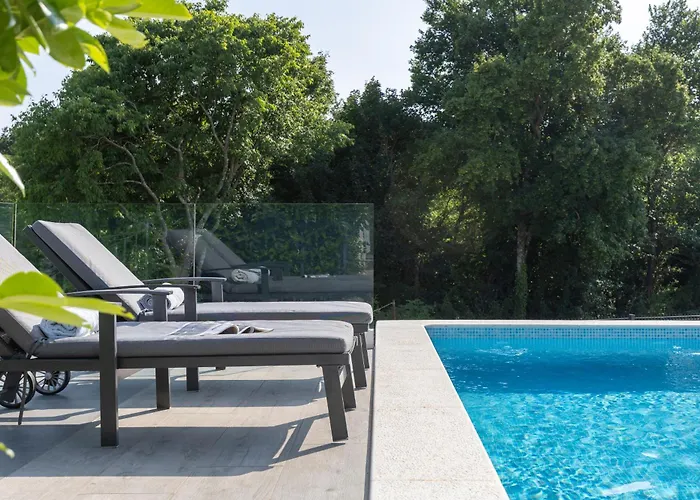 Villa Lulu With Heated Pool, Sauna & Hot Tub *